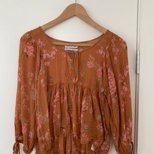 Floral flowy blouse